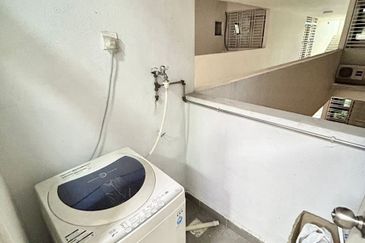 Dedaun Hijau (Greenfield Regency)