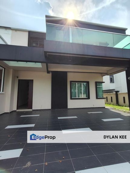 Taman Kempas Utama Double Storey Semi D House Partial Furnished, Johor, Johor Bahru