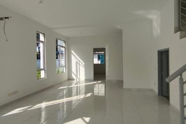 Setia Tropika Double Storey Terrace House Corner Unit