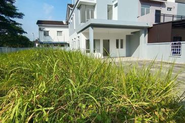 Setia Tropika Double Storey Terrace House Corner Unit