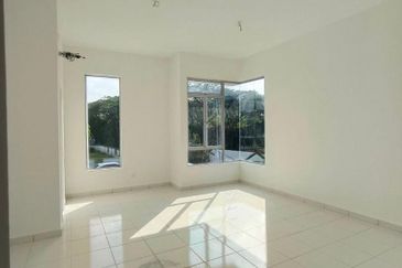 Setia Tropika Double Storey Terrace House Corner Unit