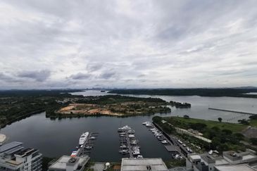 Imperia @ Puteri Harbour