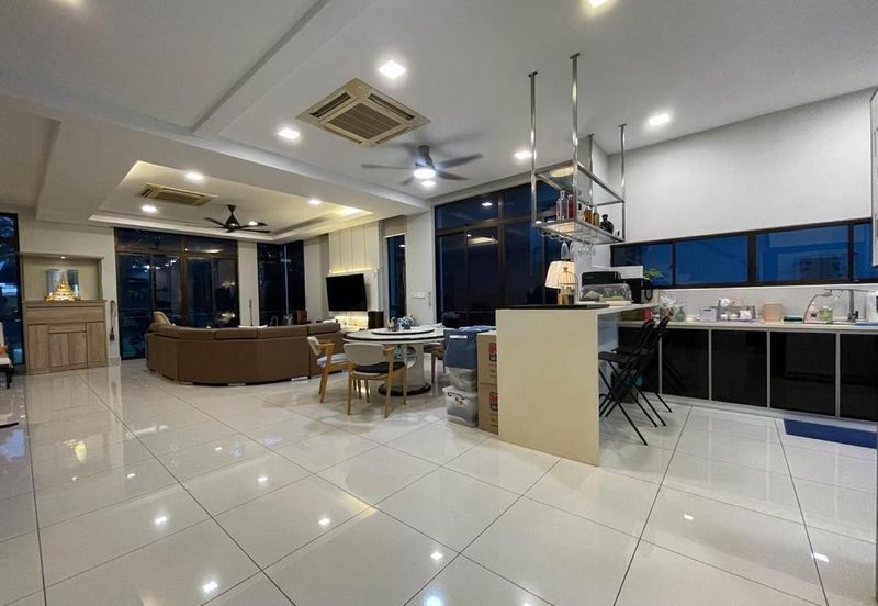 The Golf East Precint Horizon Hills Golf View 2.5-Storey Semi D House