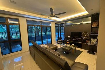 The Golf East Precint Horizon Hills Golf View 2.5-Storey Semi D House