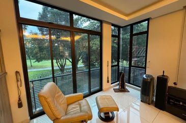 The Golf East Precint Horizon Hills Golf View 2.5-Storey Semi D House