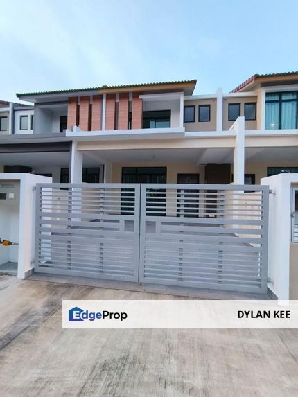 Senadi Hills Double Storey House Intermediate Unit Partial Furnished, Johor, Nusajaya