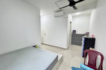 Dedaun Hijau (Greenfield Regency)