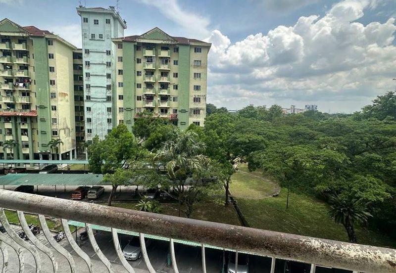 Sri Kenari Apartment