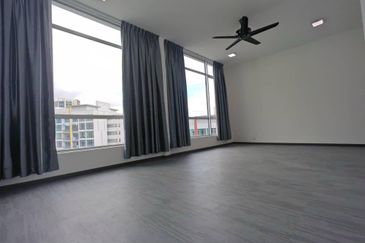 Dedaun Hijau (Greenfield Regency)