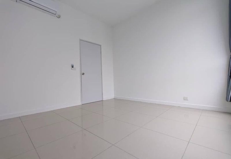 Dedaun Hijau (Greenfield Regency)