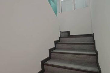 Dedaun Hijau (Greenfield Regency)