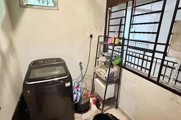 Sri Samudera Seaview Residence Suites