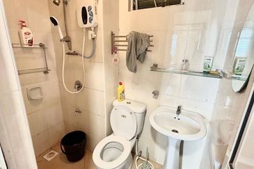 Sri Samudera Seaview Residence Suites