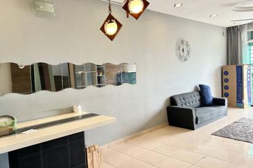 Sri Samudera Seaview Residence Suites