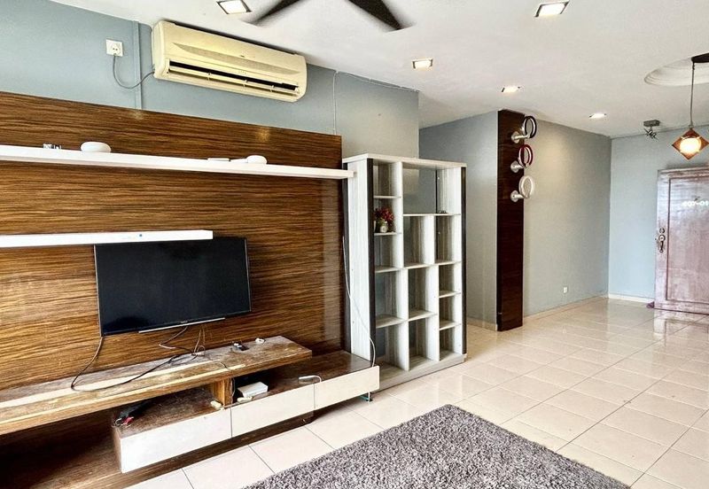 Sri Samudera Seaview Residence Suites