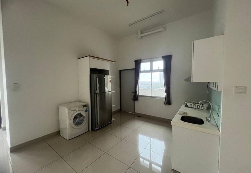 MANHATTAN @ Austin Heights