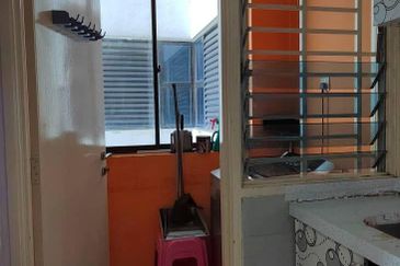 Seri Austin Luxury Apartment