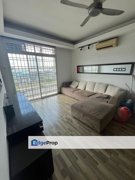 Renovated Apartment For Sale Lake View Suites @ Mount Austin, Johor, Johor Bahru