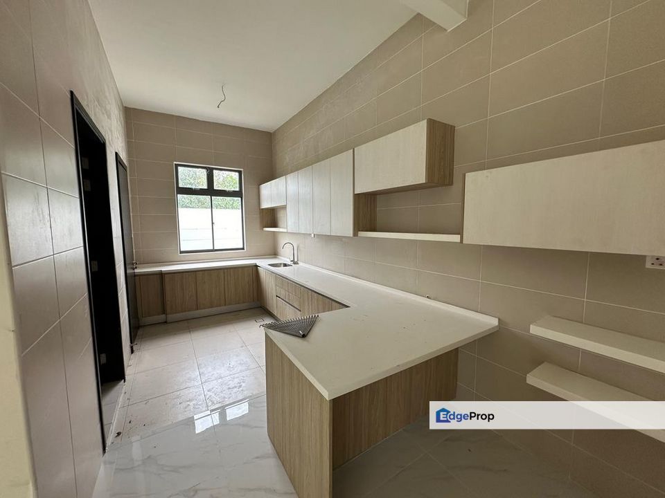 Double Storey Semi Detached House For Sale Impian Height @ Taman Impian Emas, Johor, Skudai