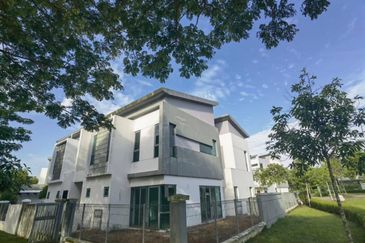 Sunway Lenang Heights