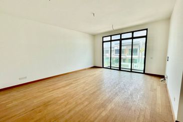 Taman Nusa Duta 3 Double Storey Semi-D House for Sale