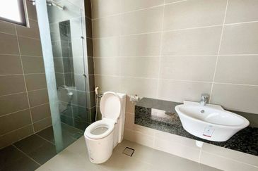 Taman Nusa Duta 3 Double Storey Semi-D House for Sale