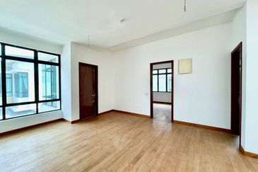 Taman Nusa Duta 3 Double Storey Semi-D House for Sale