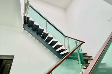 Taman Nusa Duta 3 Double Storey Semi-D House for Sale