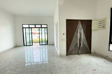 Taman Nusa Duta 3 Double Storey Semi-D House for Sale