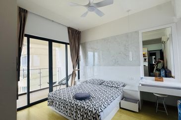 Royal Strand @ Country Garden Danga Bay