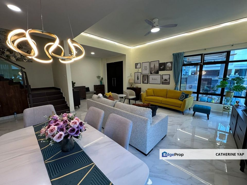 Taman Nusa Bestari, Double Storey Cluster House Endlot for Sale, Johor, Johor Bahru