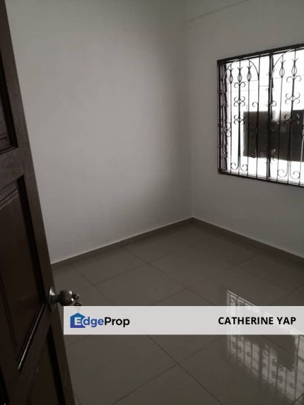 Taman Ungku Tun Aminah, Single Storey Terraced House for Sale, Johor, Skudai
