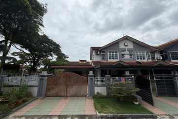 Lake Palm @ Austin Perdana