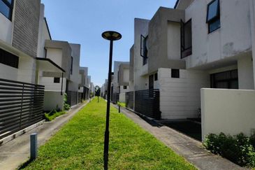 Avira Garden Terraces @ Medini