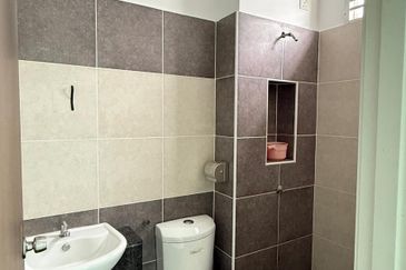 Austin Residence @Taman Mount Austin