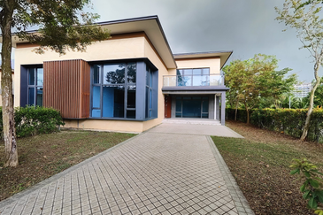 Golf & Resort Forest City, Fringe Villa