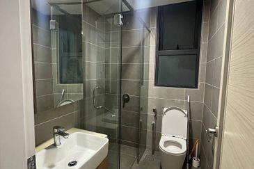 The M @ Medini Macrolink