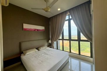 D\'Pristine @ Medini