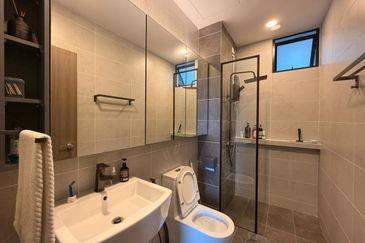 Twin Tower Residence