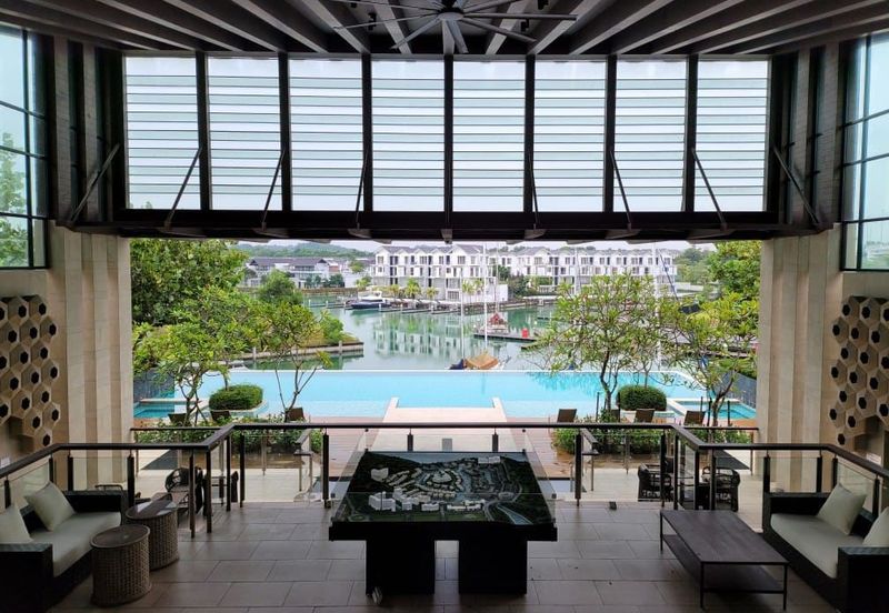 Emerald Bay @ Puteri harbour