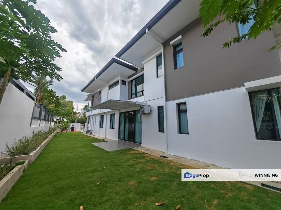 Spacious and luxurious link bungalow at horizon hills for sale, Johor, 