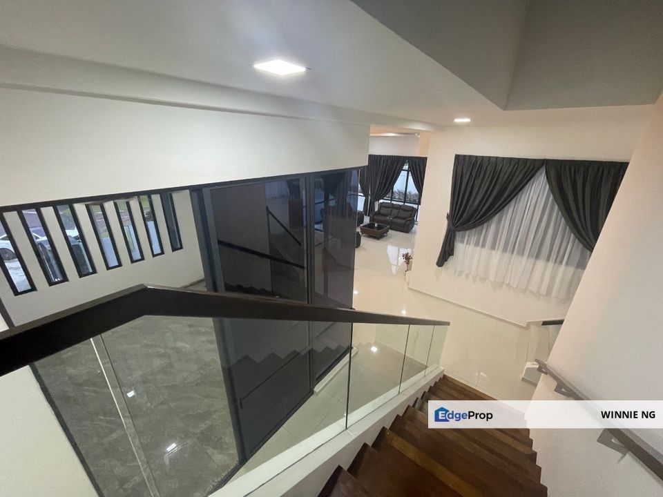 Nice renovated with full furnish 2 storey bungalow for sale at horizon hills, Johor, Nusajaya