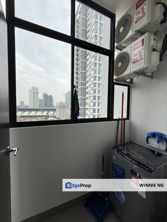 cheap common room for rent, near ciq walking distance, Johor, Johor Bahru