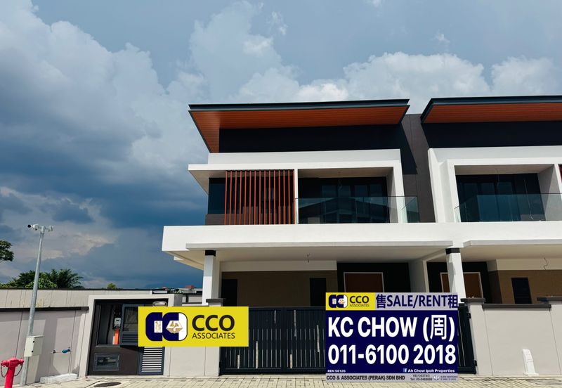 The Grand Thompson Residence