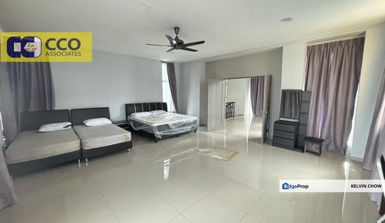 Lahat Mines Kingston 3 Storey Bungalow House , Perak, Lahat