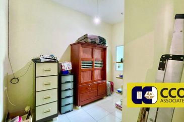 DESA LAHAT SRI -WANG