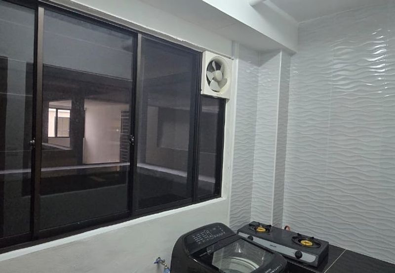 Upper East @ Tiger Lane