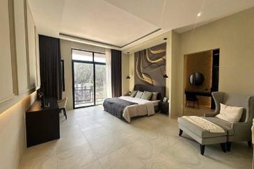 BOTANI 2.5-STOREY LUXURY SEMI-DETACHED HOUSE