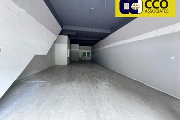 Symphony Business Park - Taman Song Choon - Facing Main Road