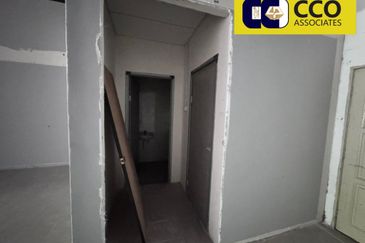 Symphony Business Park - Taman Song Choon - Facing Main Road